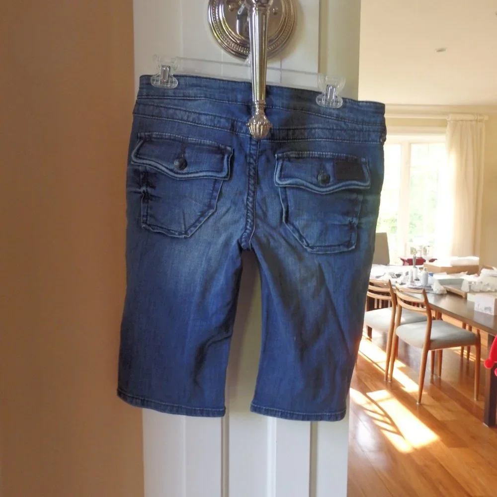 NWT Stitch's Bermuda  low rise jean shorts 12" leg size 28 - Picture 4 of 4